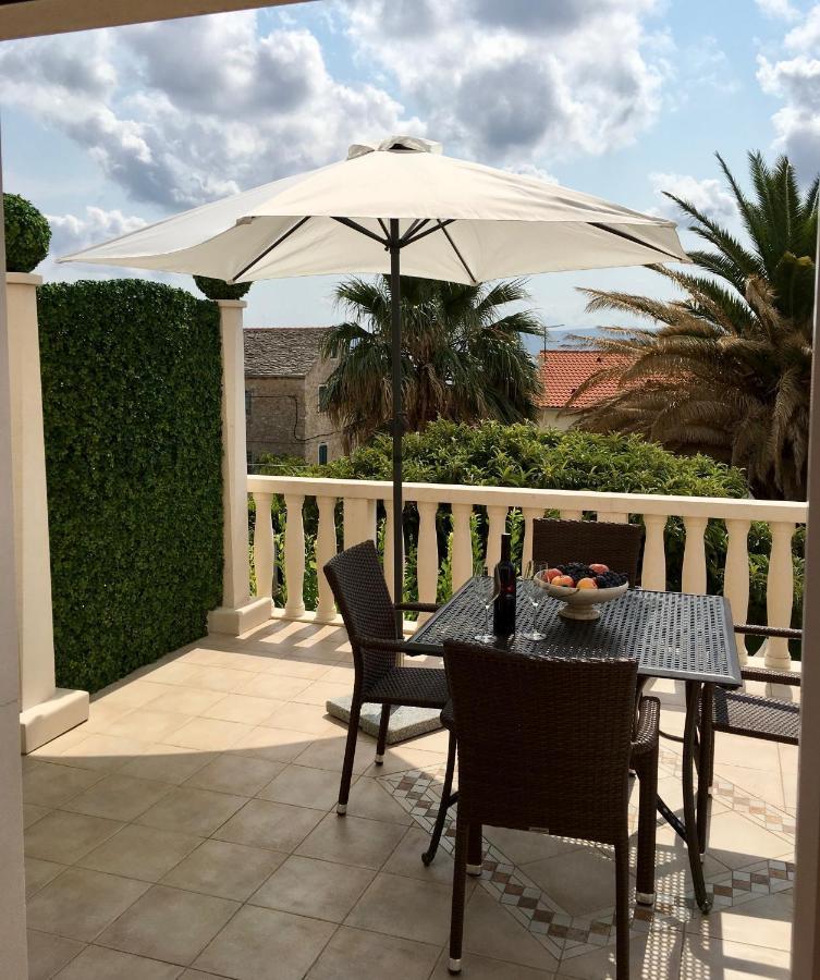 Apartments Villa Jadranka Adults Only Бол Экстерьер фото