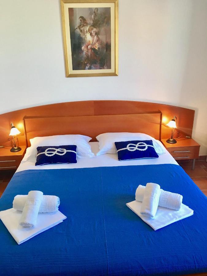 Apartments Villa Jadranka Adults Only Бол Экстерьер фото